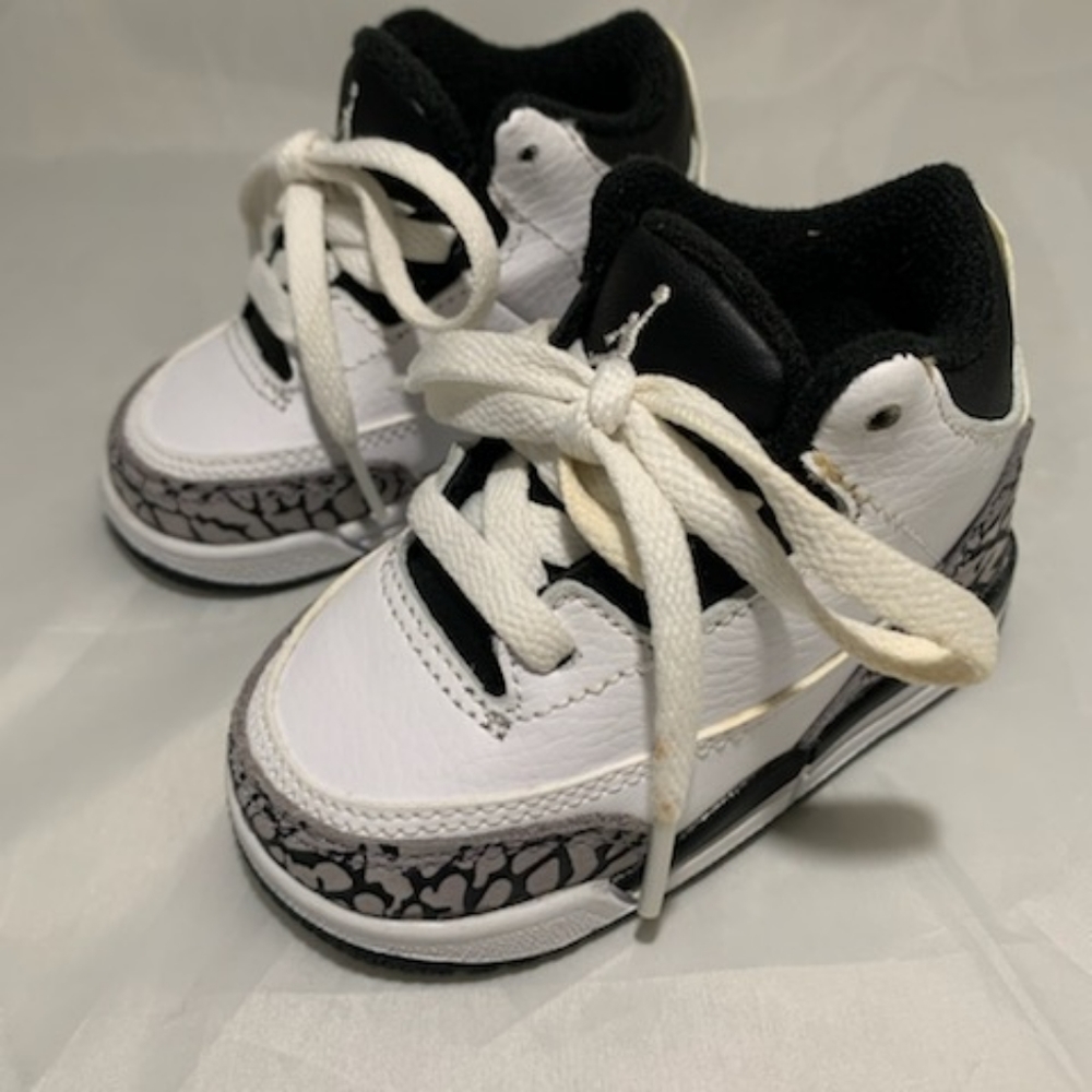 Retro Jordan 3 - Picture 2 of 10